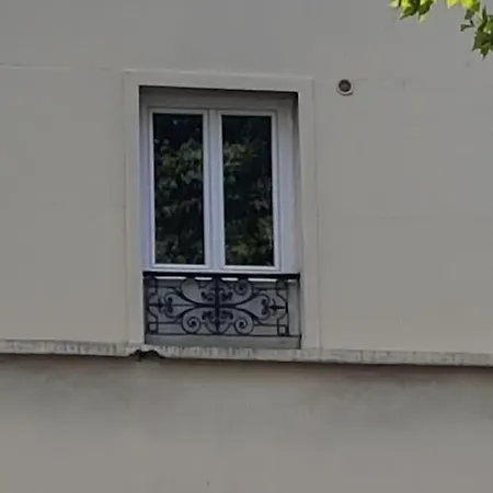 Studette 12 Apartament Paryż